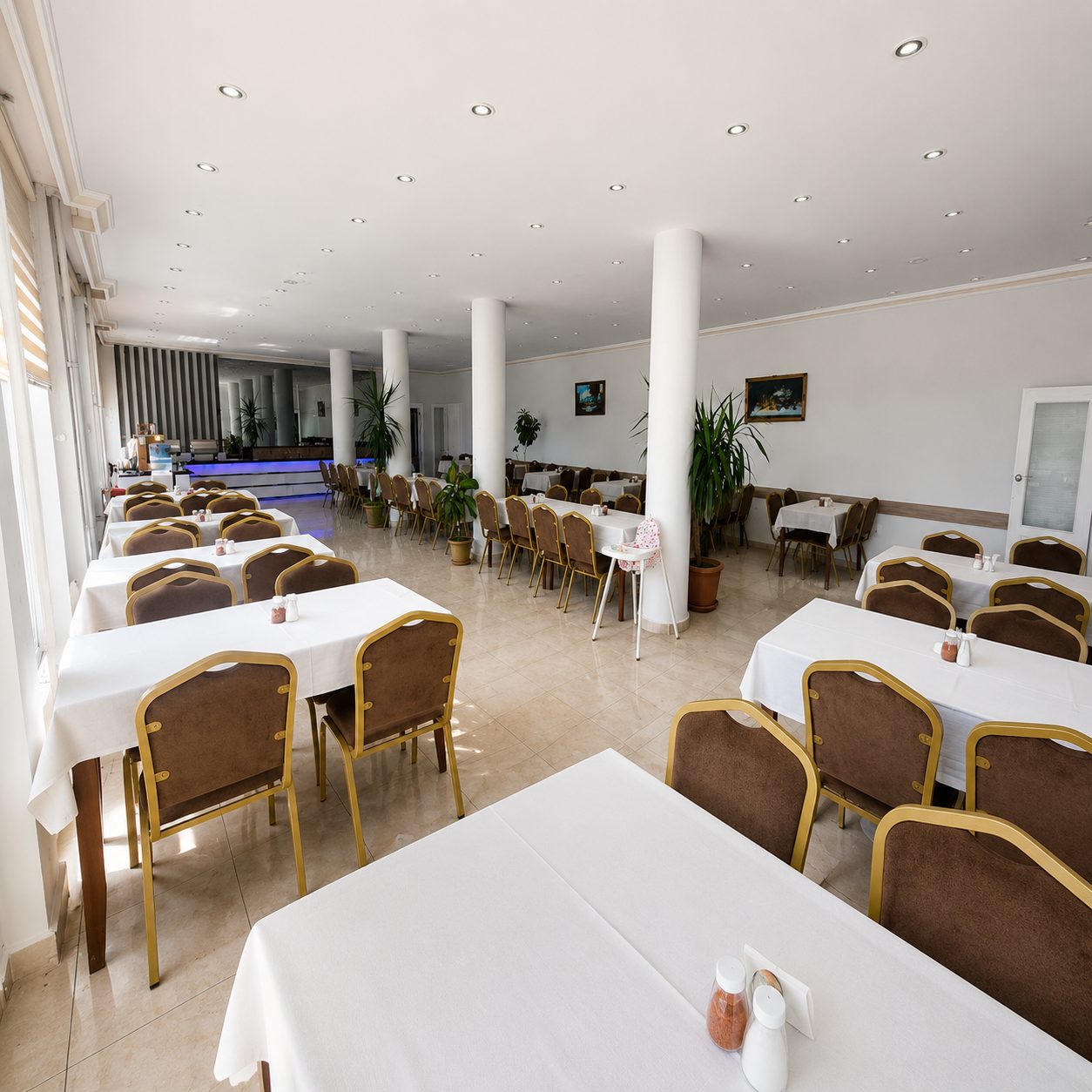 Cimcime Termal Hotel — restoran salonu