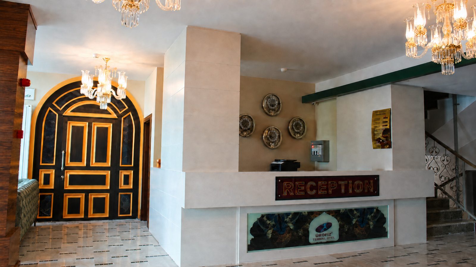 Ürofiz Termal Otel — hamam girişi